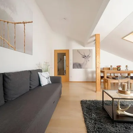 Kuhnlein Apartman *